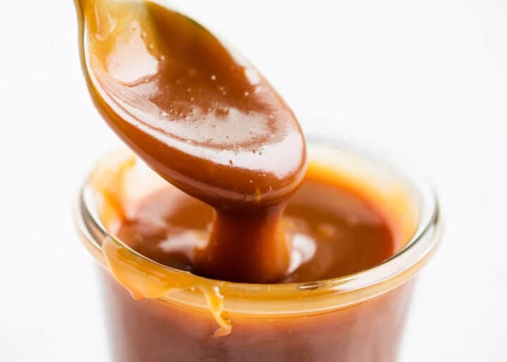 caramel sauce on spoon 