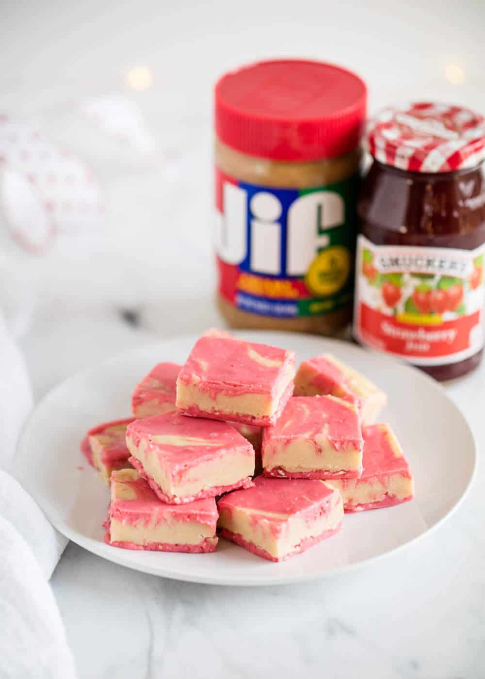 Peanut Butter and Jelly Fudge (5 ingredients!) I Heart Naptime