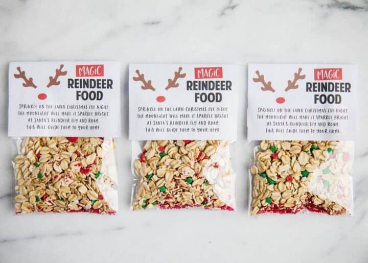 bags of reindeer food with poem