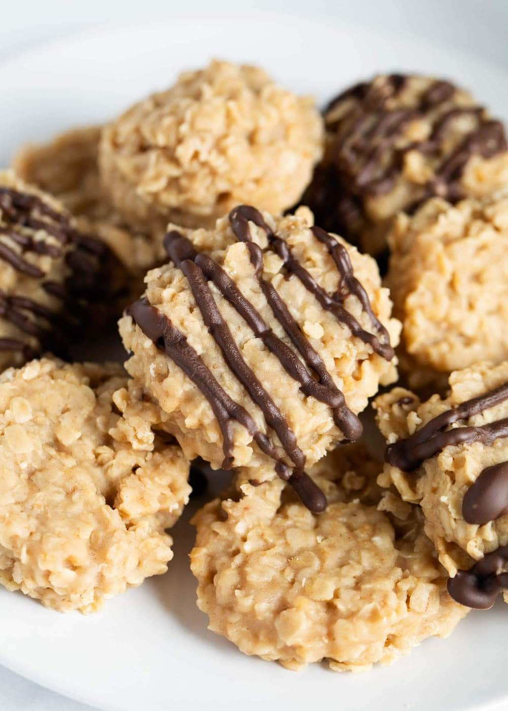 Peanut butter no bake cookies drizzled with chocolate.