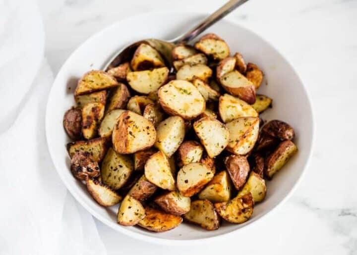 EASY Oven Roasted Red Potatoes - I Heart Naptime