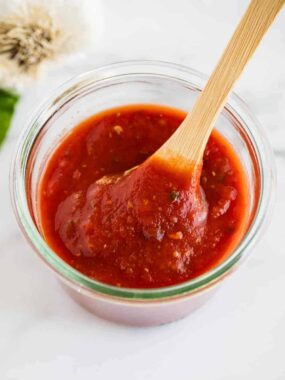 pizza sauce in a jar