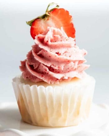 strawberry frosting