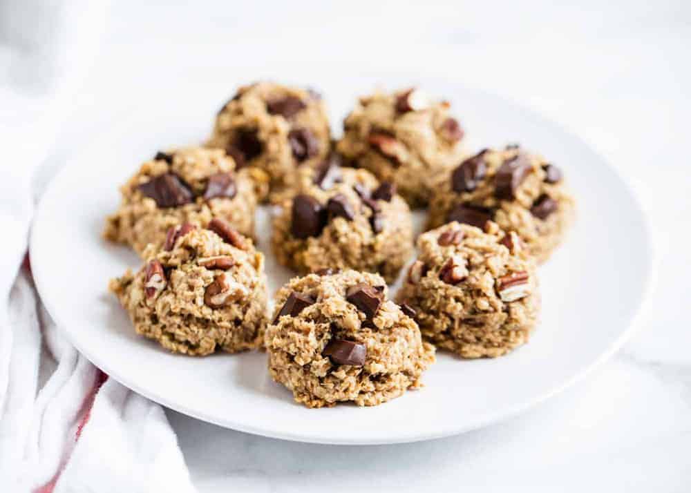 Plate full of healthy oatmeal cookies.