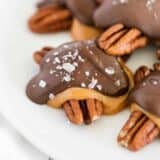 chocolate caramel pecan turtles with sea salt
