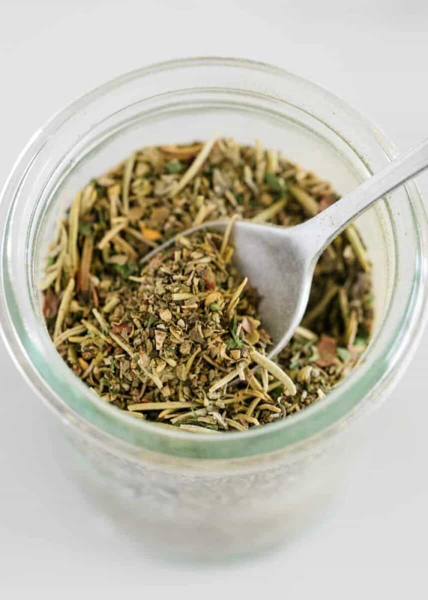 How To Make Italian Seasoning Blend