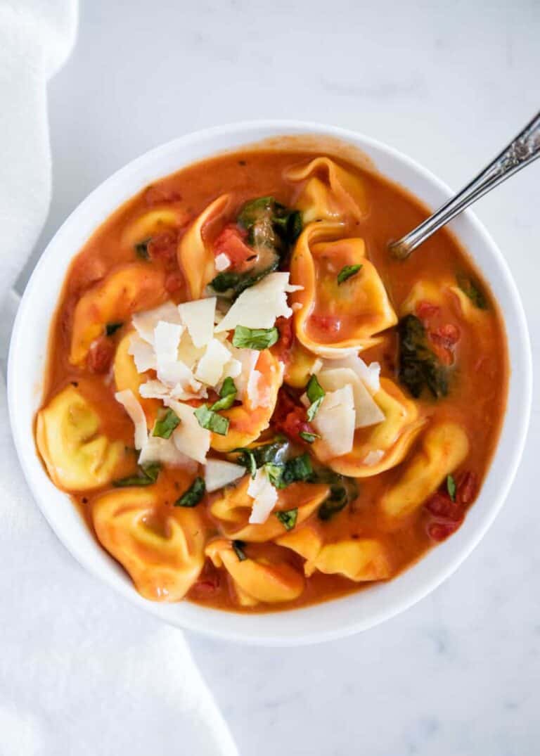 Creamy Tomato Tortellini Soup (30 minutes!) I Heart Naptime