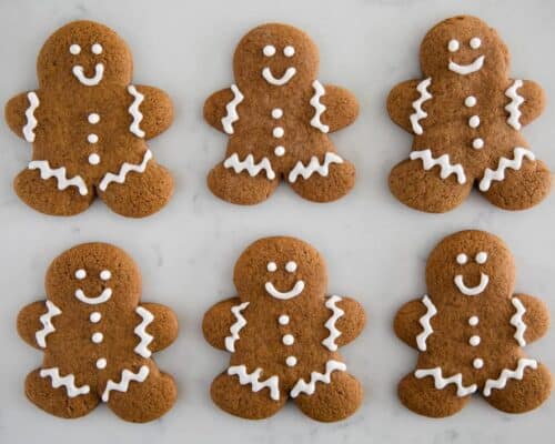 6 gingerbread man cookies