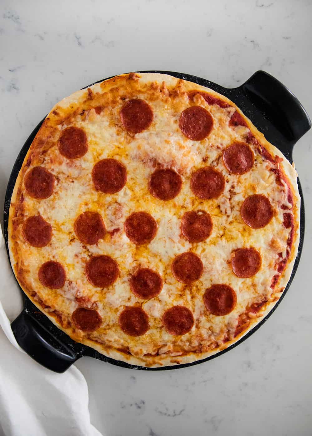 no yeast pepperoni pizza on pizza pan