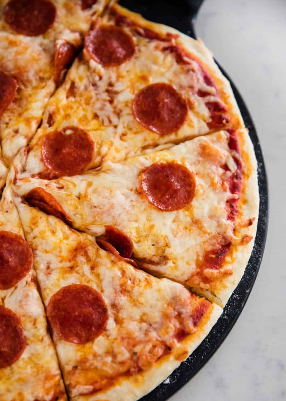 No Yeast Pizza Dough (4 ingredients!) I Heart Naptime