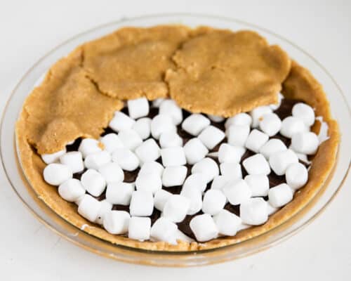 marshmallows and crust in pie dish