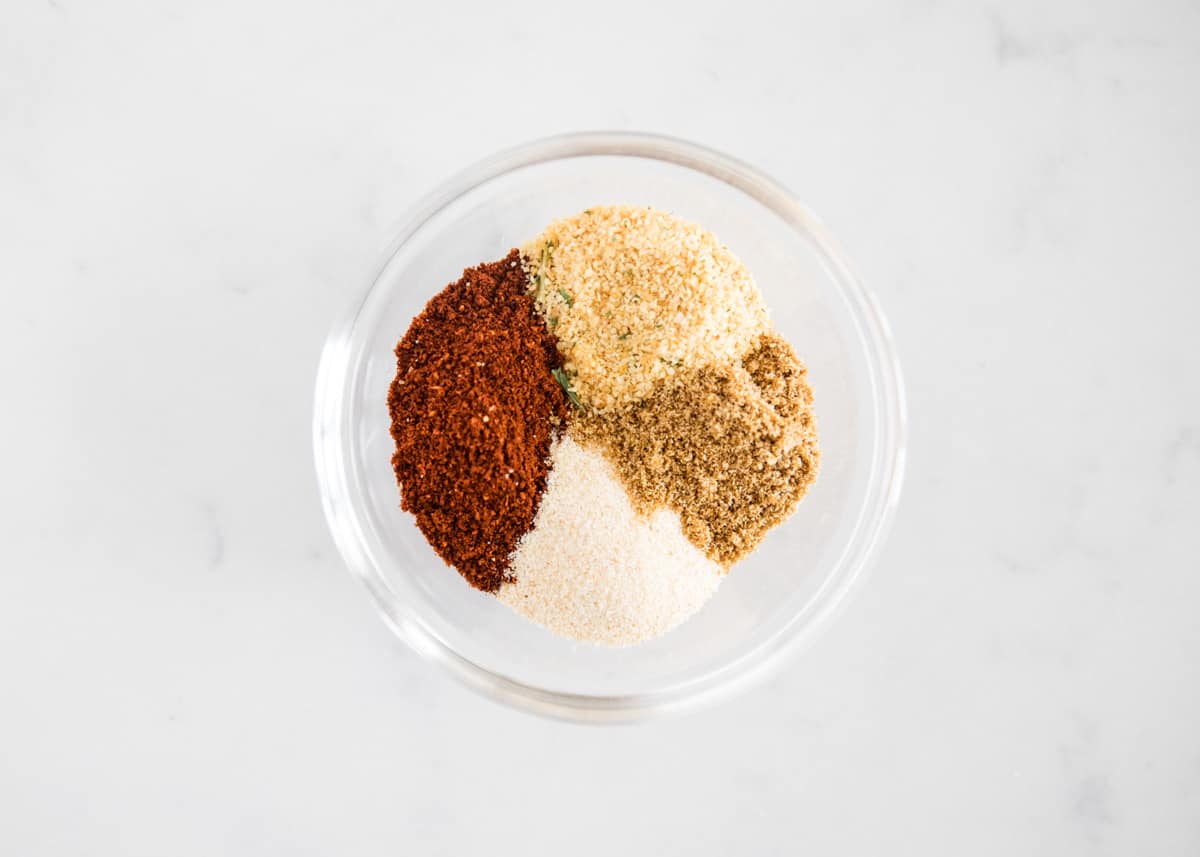 Chili seasoning in glass bowl.