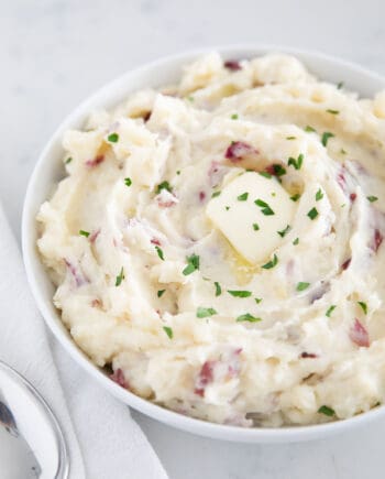 garlic red mashed potatoes in white bowl