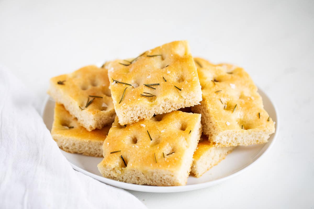 Rosemary focaccia on plate.