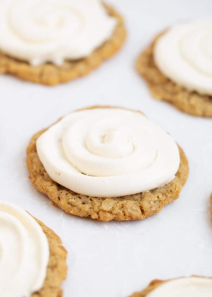 marshmallow frosting on oatmeal cookie