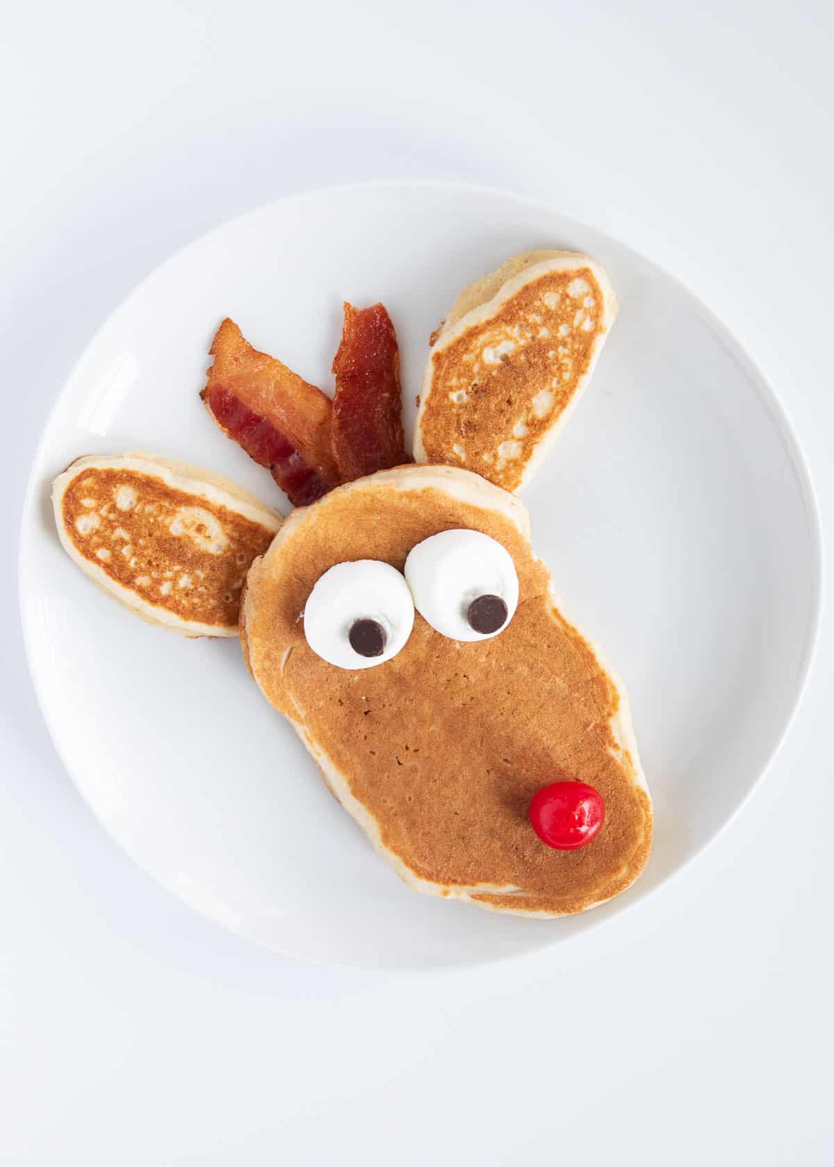EASY Reindeer Pancakes - I Heart Naptime