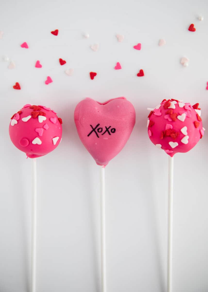 valentine cake pops with hearts