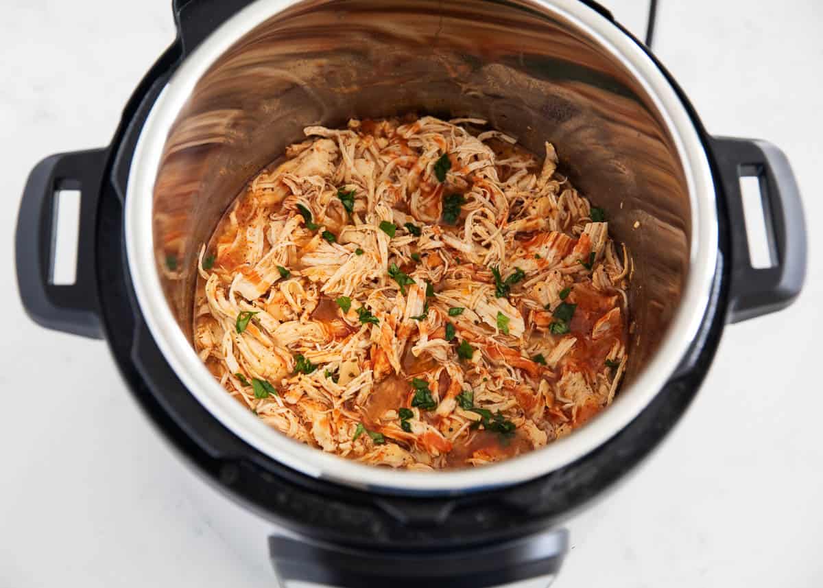 Buffalo chicken in insta pot.