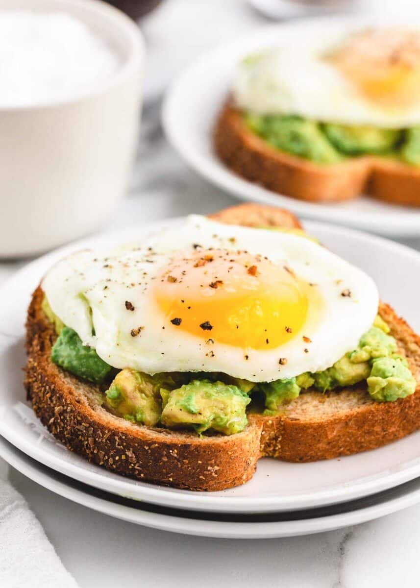 avocado toast with egg on top