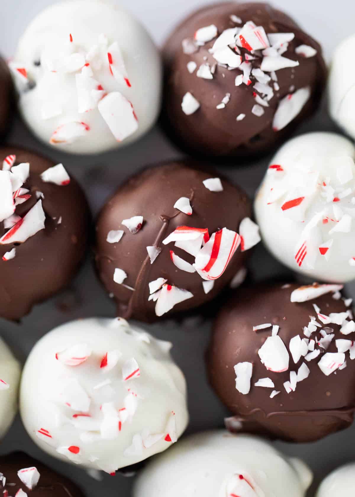 peppermint oreo balls close up