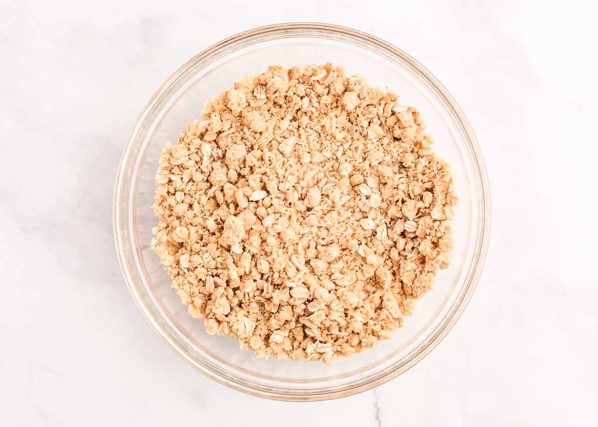 brown sugar and oats in clear bowl