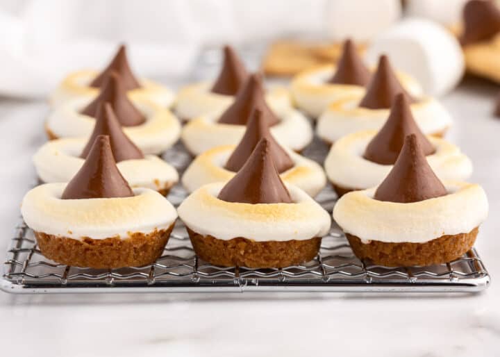 mini s'mores cups on counter