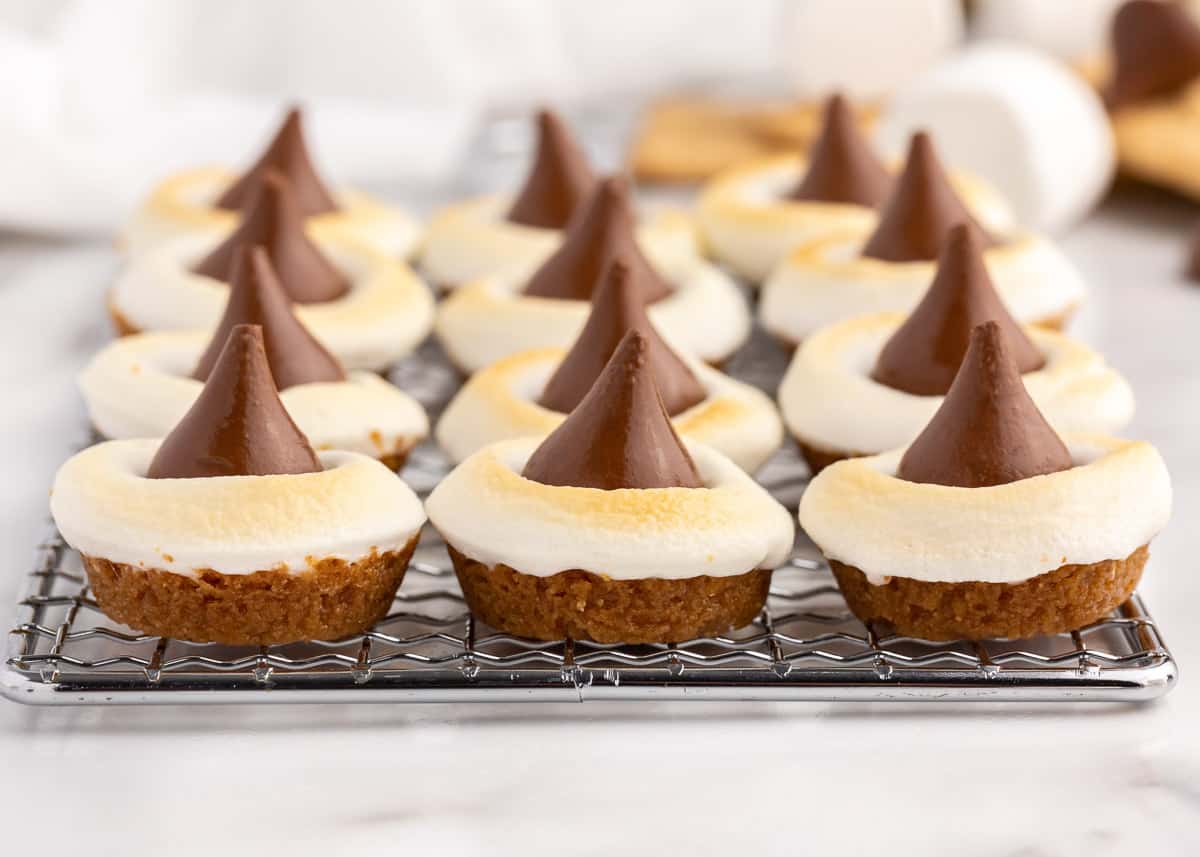 Mini s'mores cups on counter.