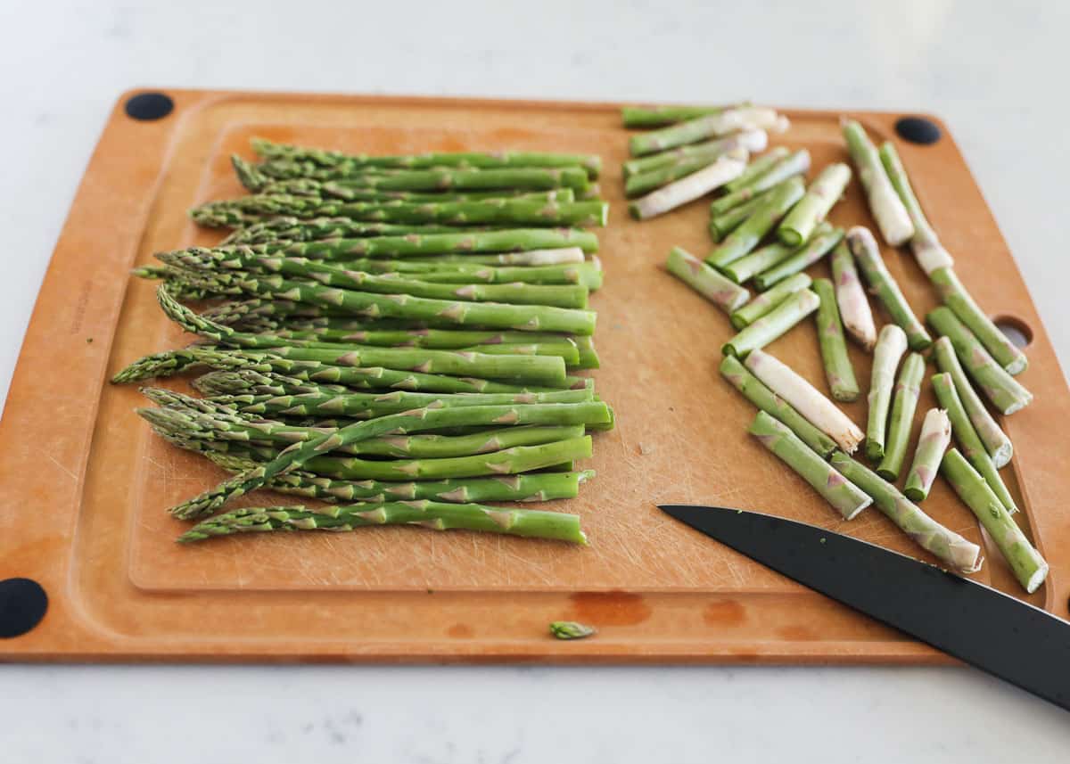 Asparagus on cutting board.
