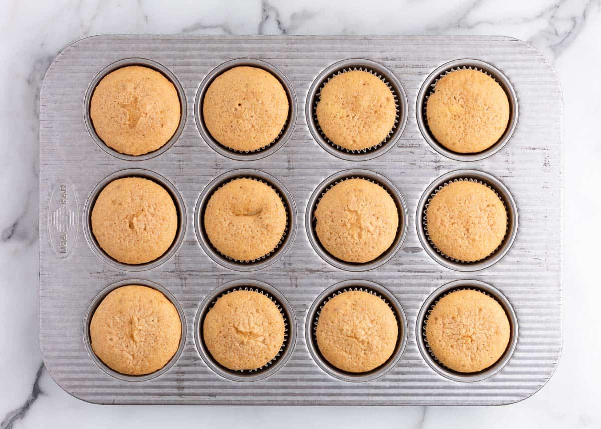 cupcakes in muffin pan