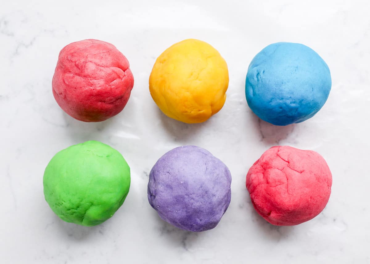 5-Minute Non-Toxic Easy Homemade Playdough Recipe - Made In A Pinch