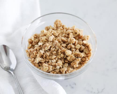 streusel topping in bowl