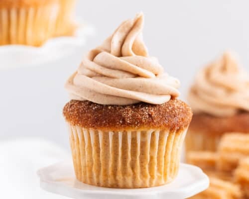 frosted cinnamon cream cheese frosting