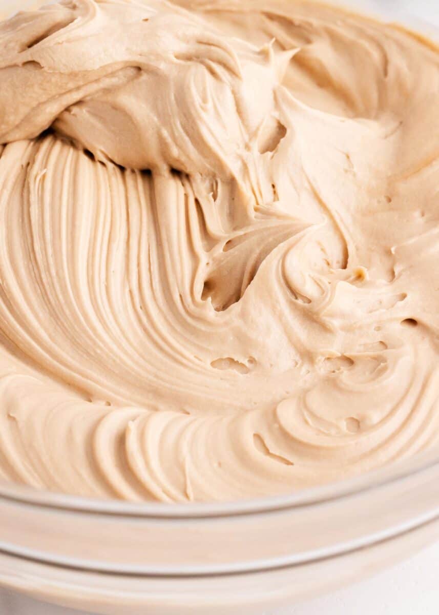 maple cream cheese frosting in bowl