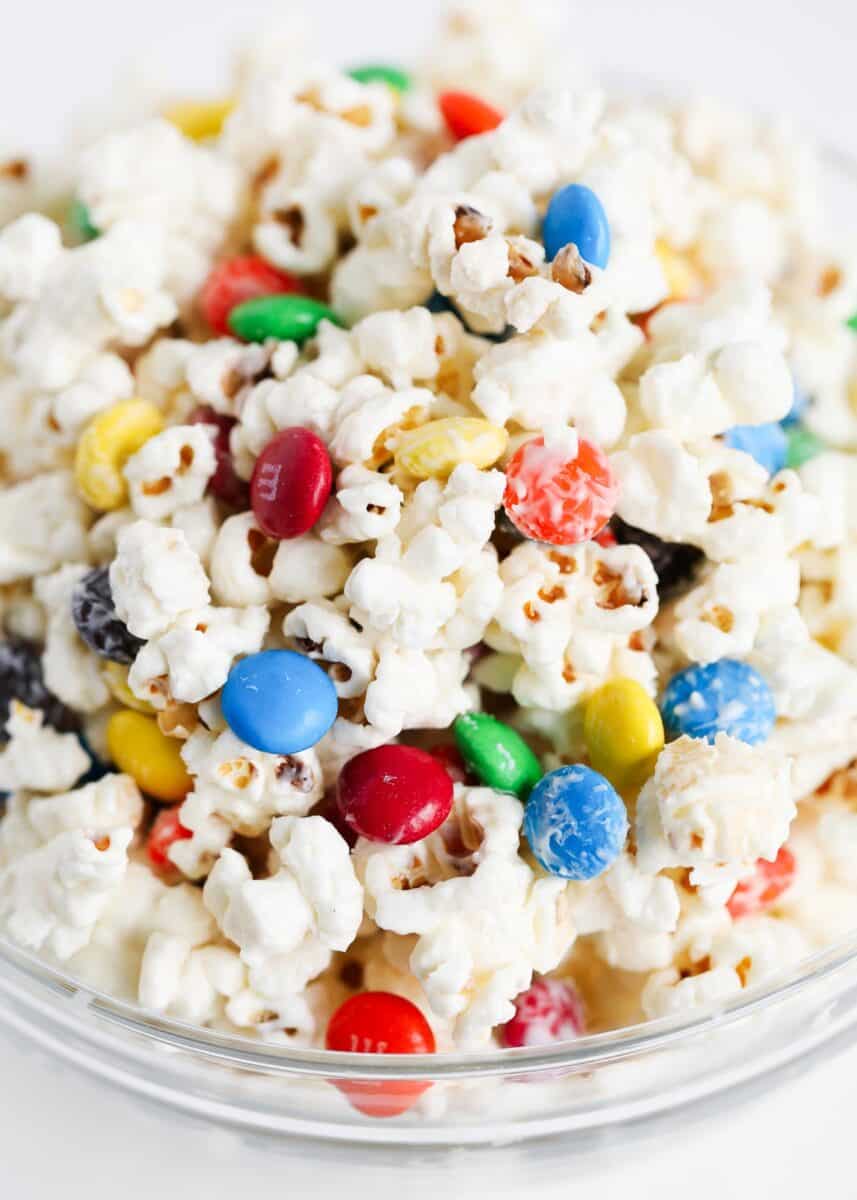 white chocolate m&m popcorn in bowl
