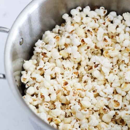 Easy Classic Stovetop Popcorn - Lerrie's Kitchen