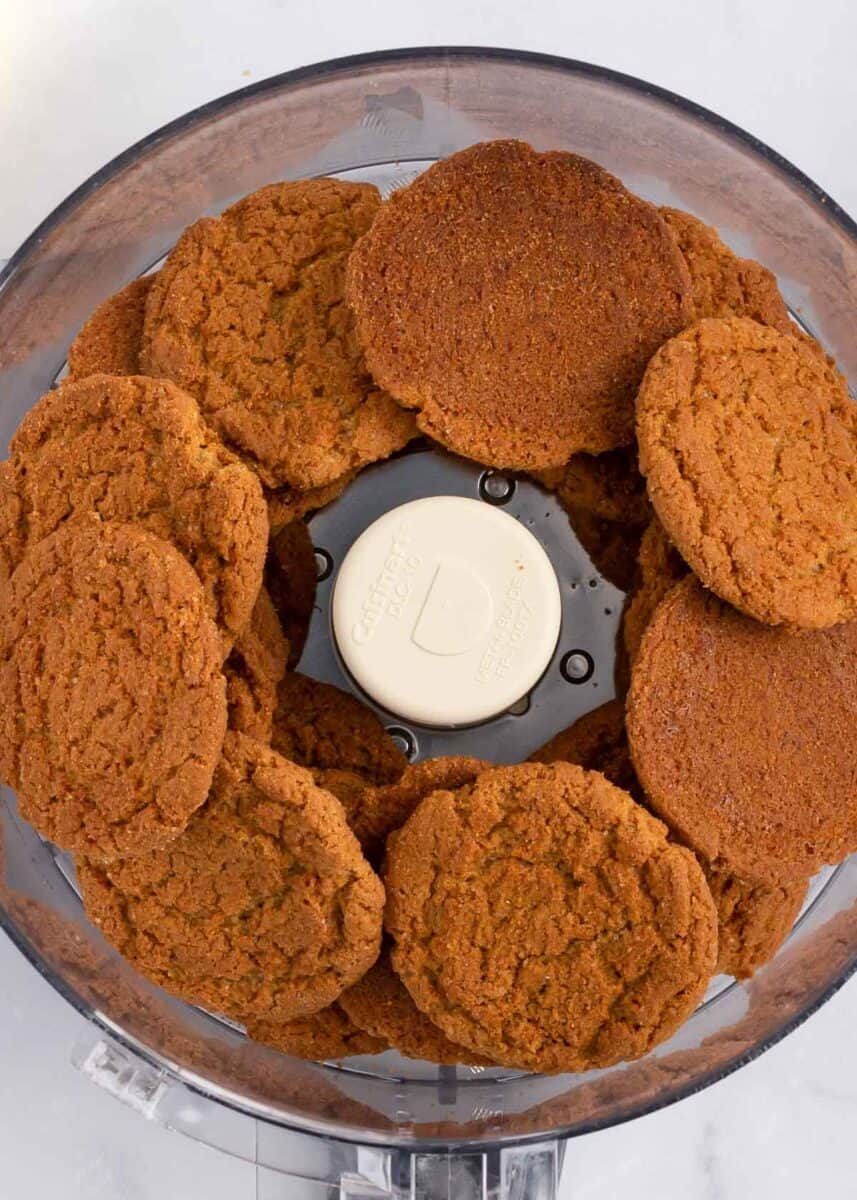 gingersnaps in food processor