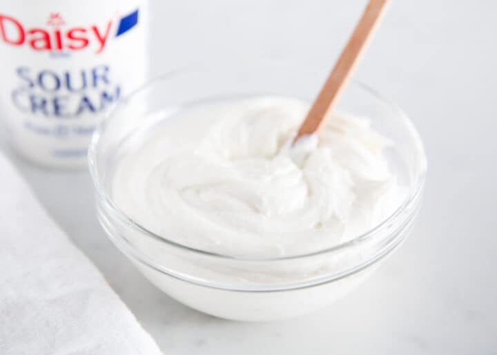 4Ingredient Sour Cream Frosting I Heart Naptime