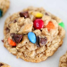 oatmeal m&m cookie