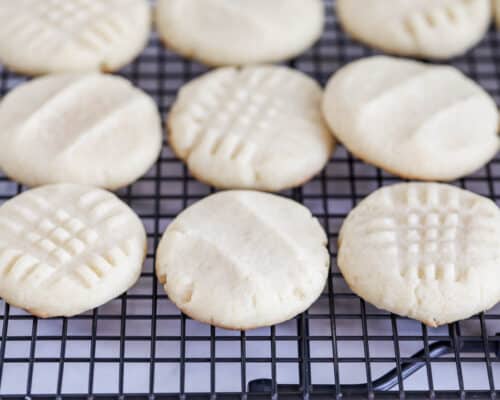 butter cookies on cooling rack