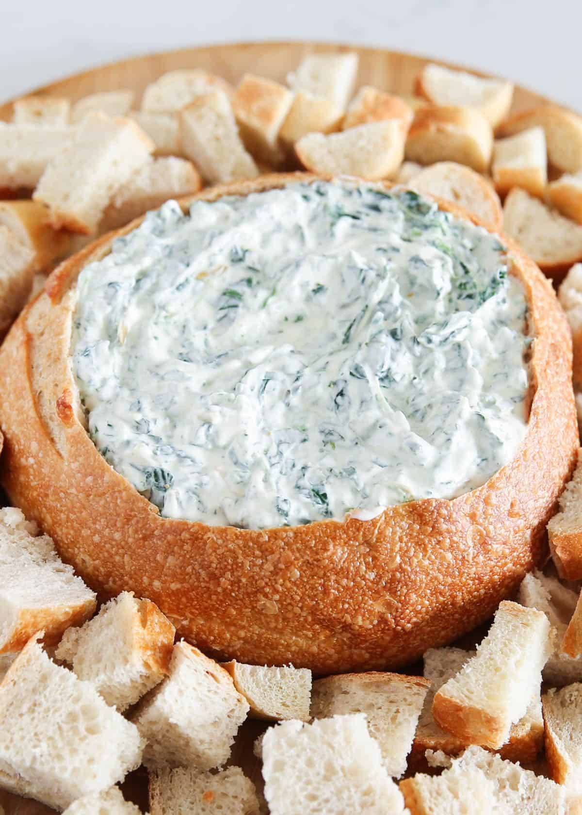 spinach dip in bread bowl