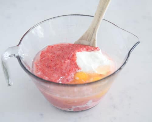 strawberry cake mix in bowl