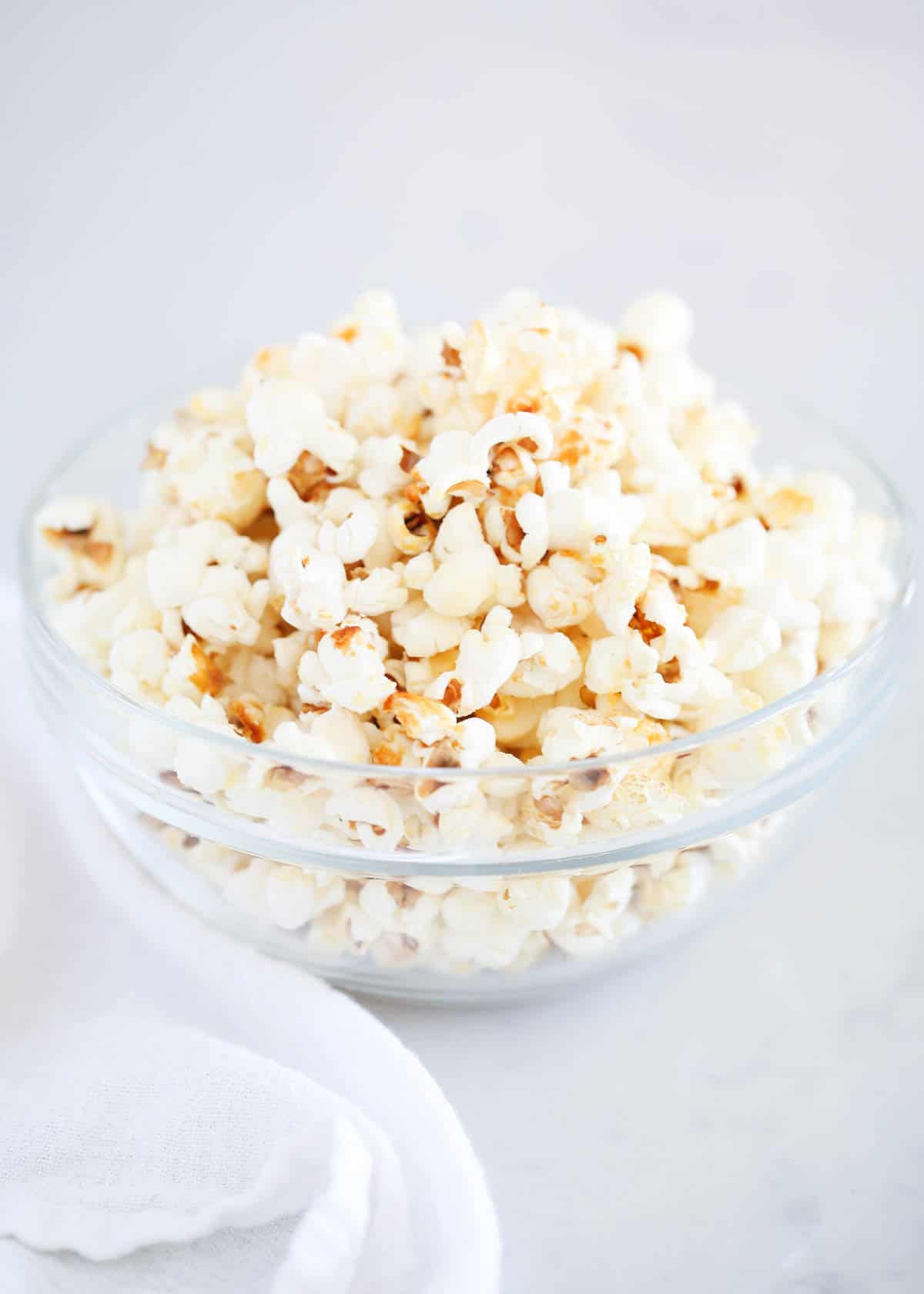 kettle corn in glass bowl