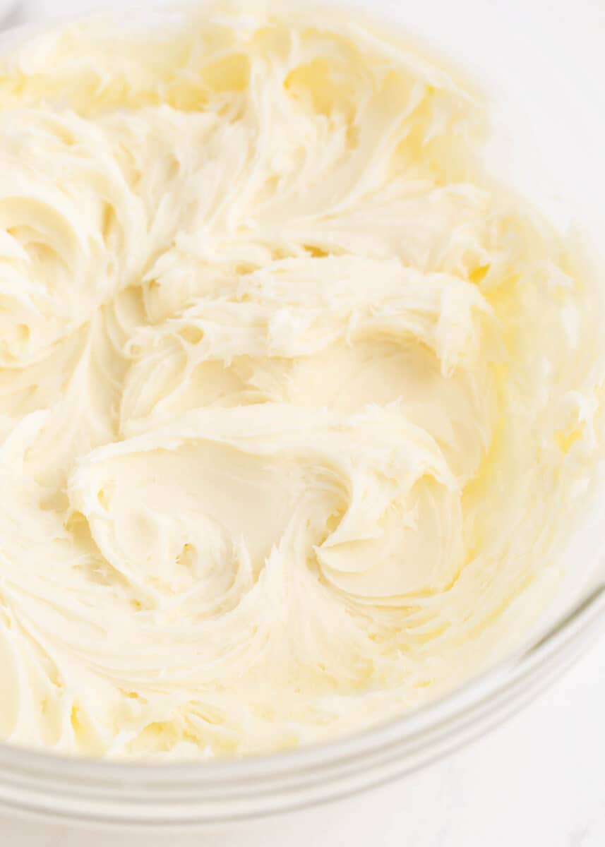 Whipped coconut frosting.