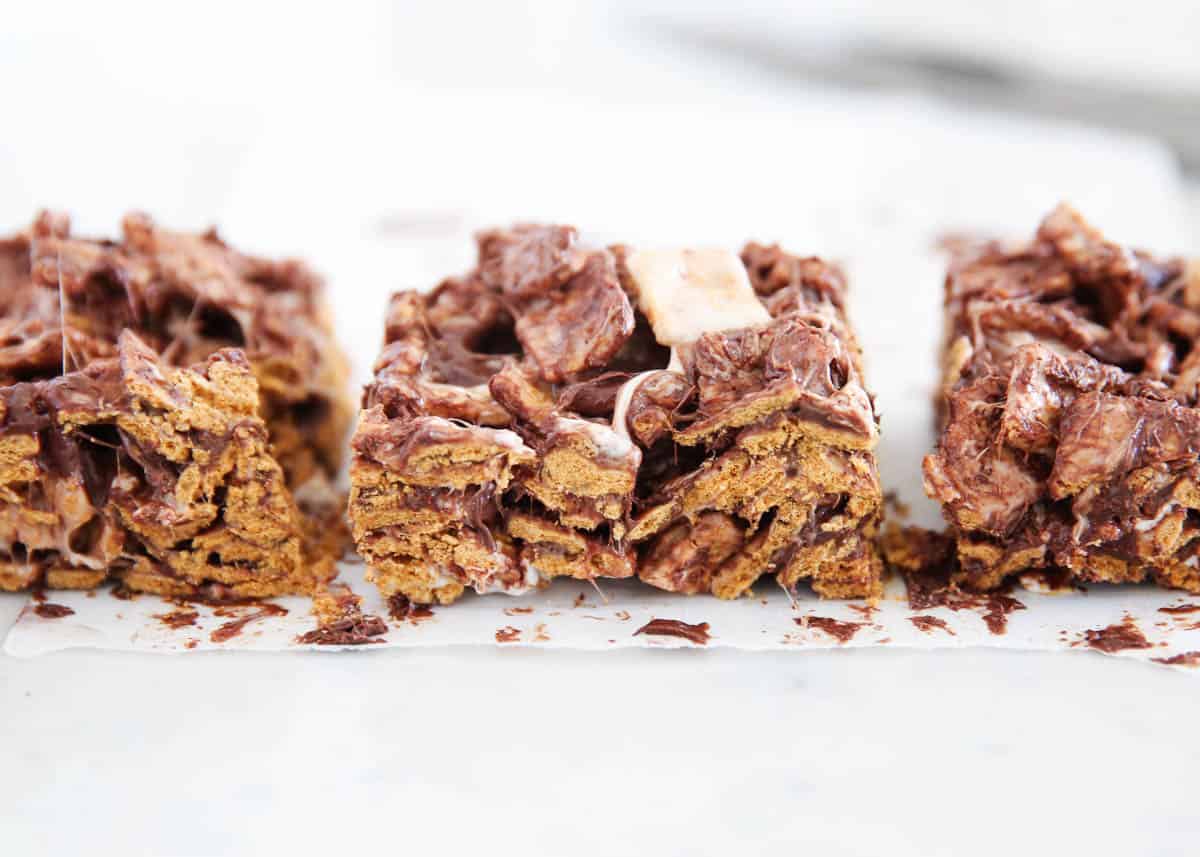 These no-bake Golden Graham bars are ready in 15 minutes and taste exactly like the classic s'mores without the need for a campfire! Golden graham bars on counter.