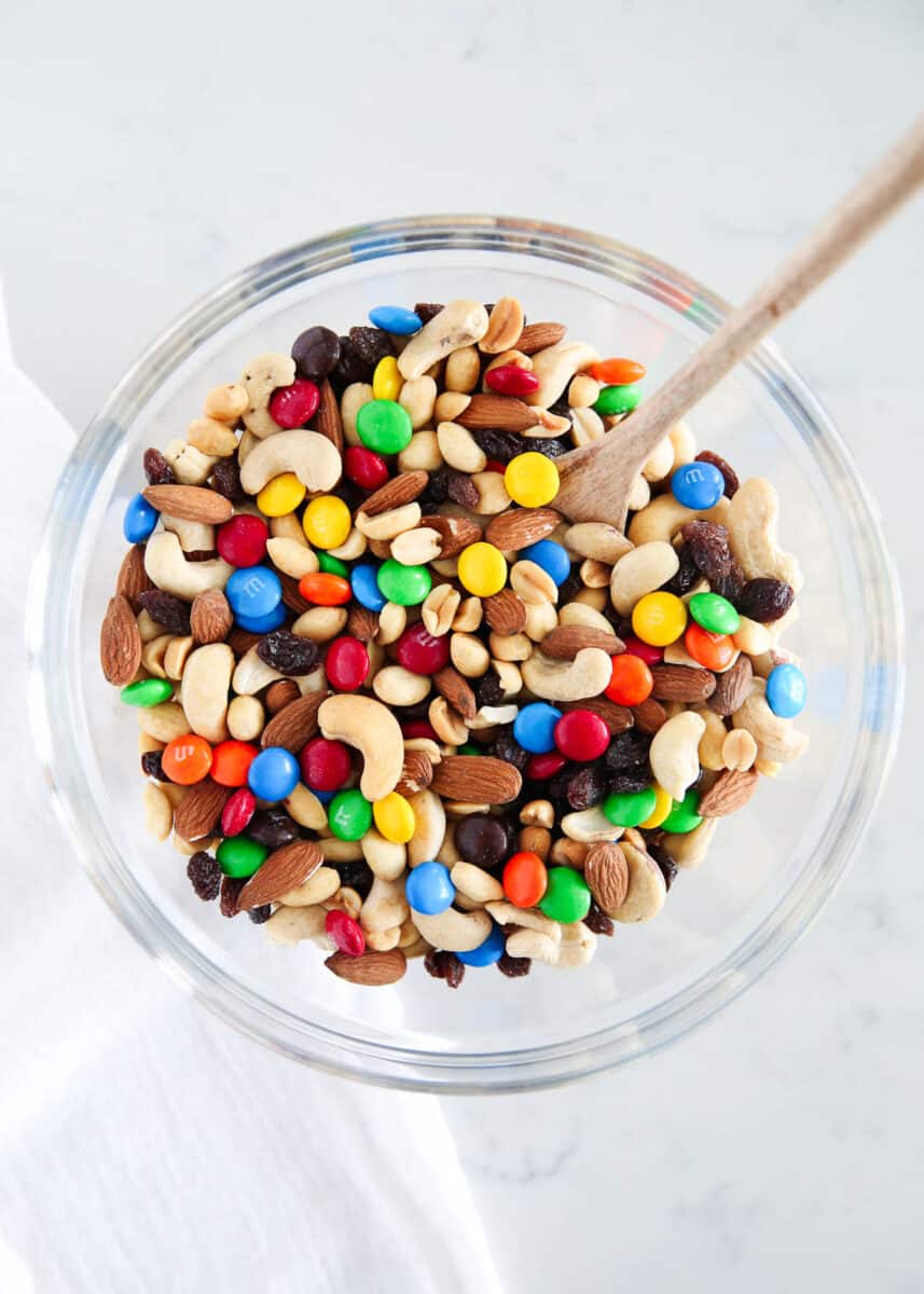 Trail Mix Recipe I Heart Naptime trail-mix-recipe-i-heart-naptime