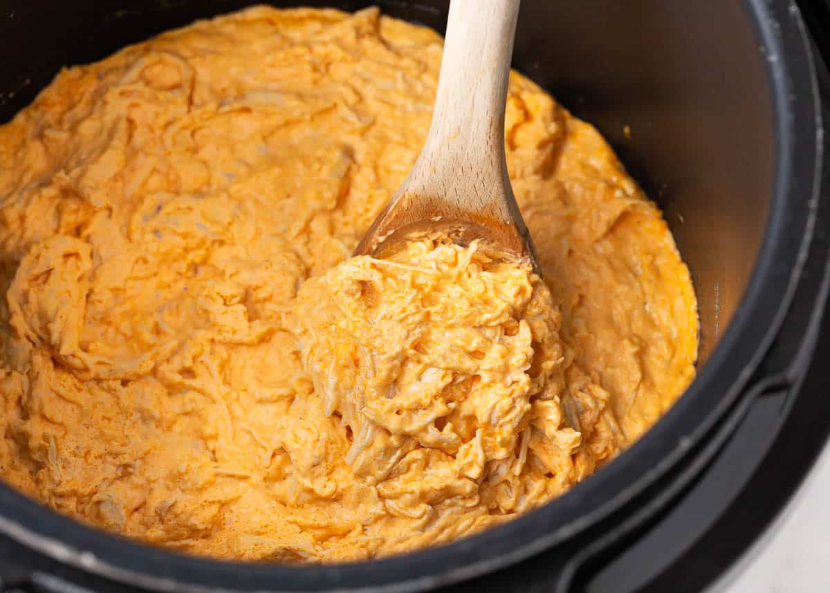 Buffalo chicken dip in instant pot.