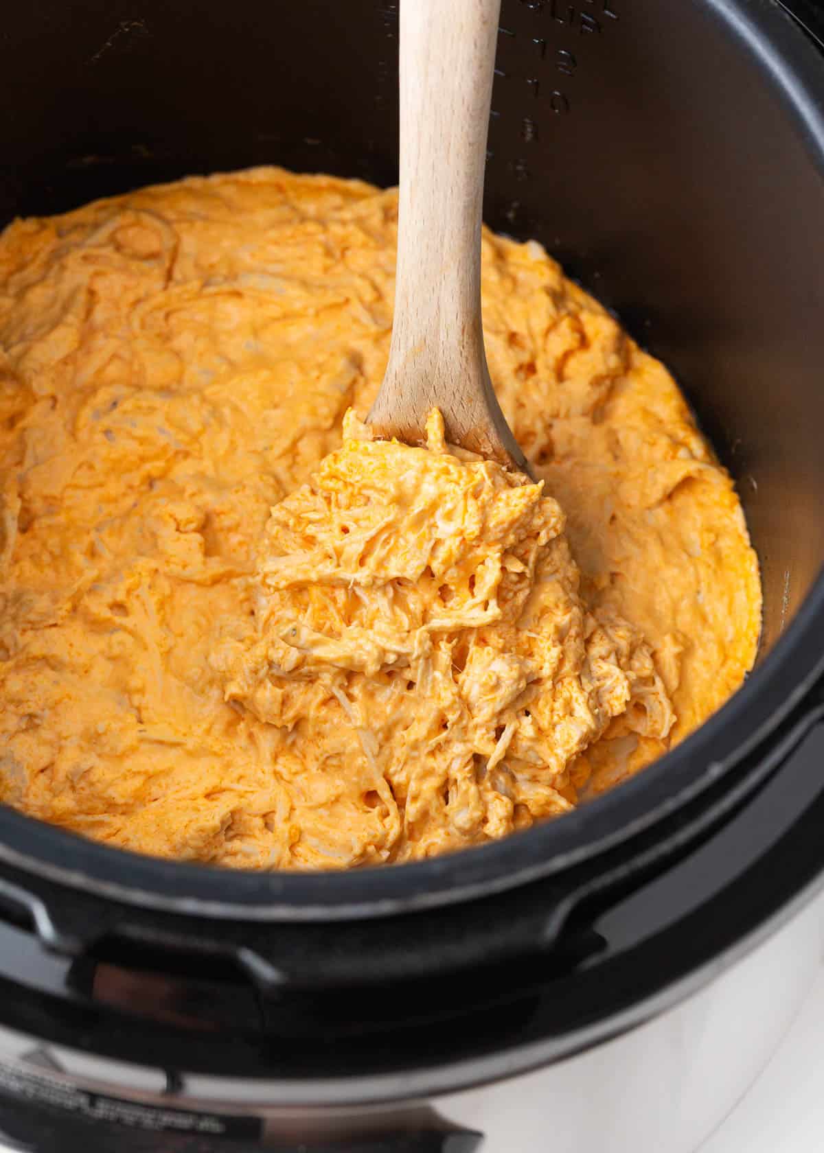 Easy Crock Pot Buffalo Chicken Dip Recipe 