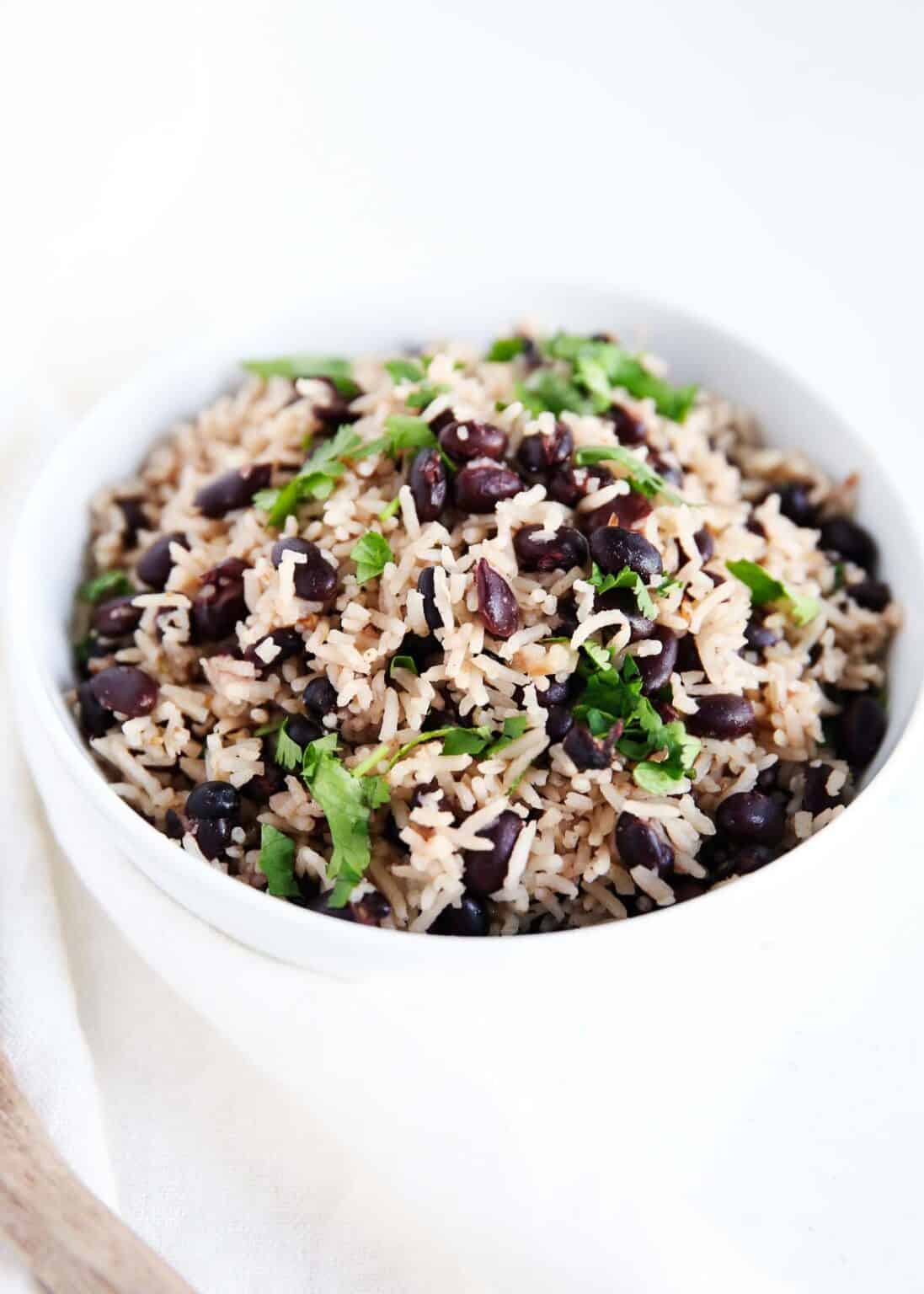 Easy Black Beans and Rice I Heart Naptime