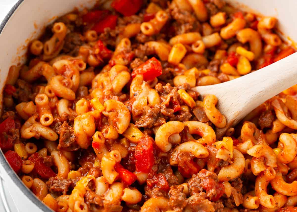 Goulash in a white pot.