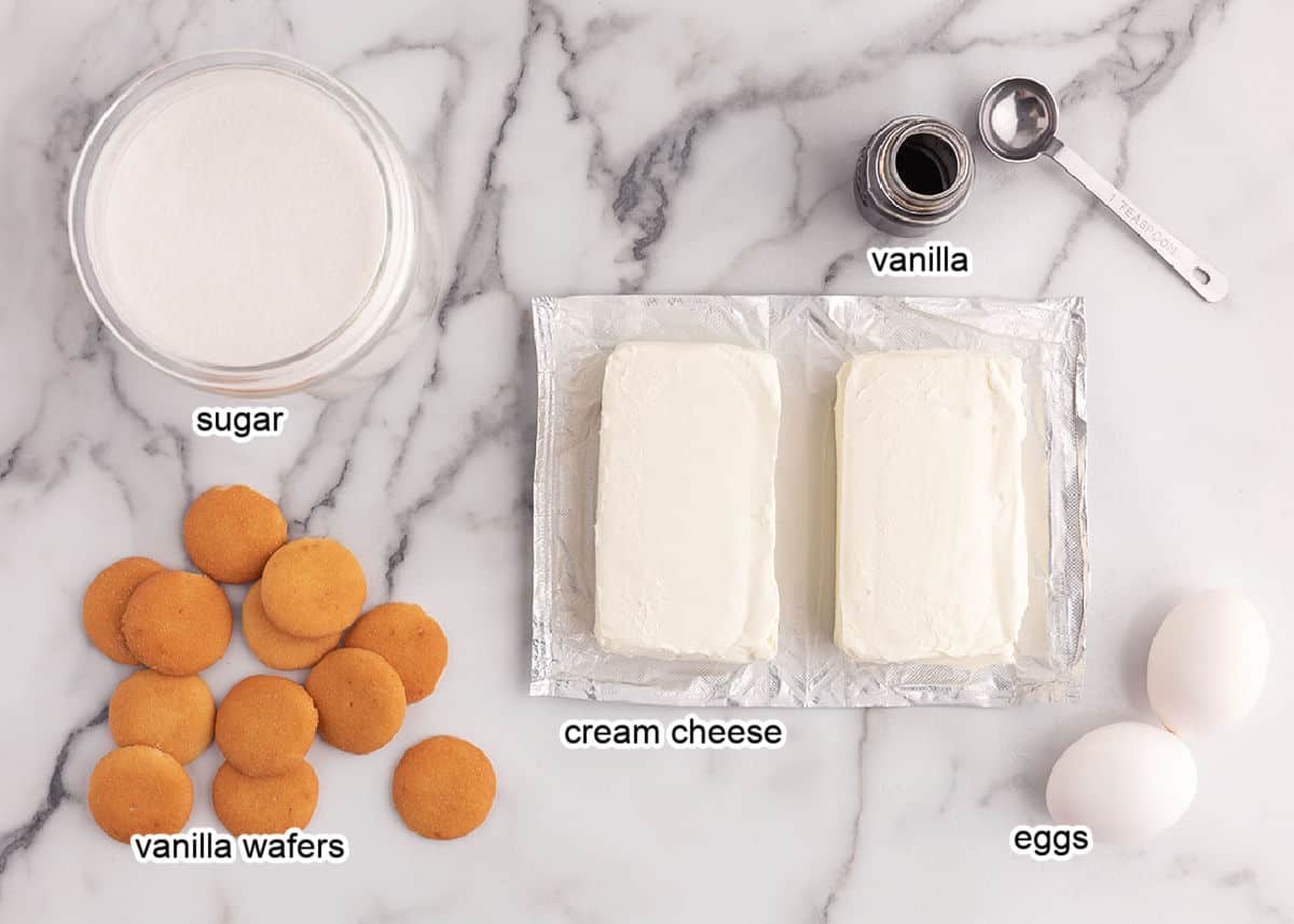 Mini cheesecakes ingredients. 